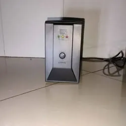 Nobreak/UPS WEG Home 800 VA TE 115/220 V / TS 115 V 50/60 Hz