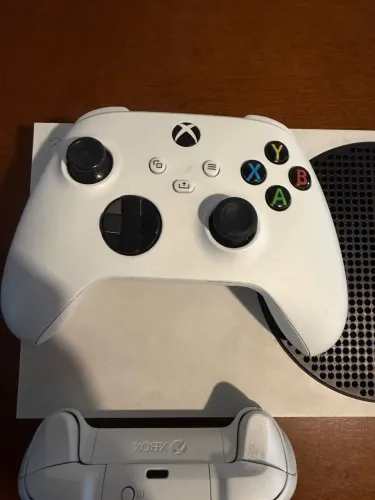 Xbox Séries S - 1 Controle - SEMINOVO