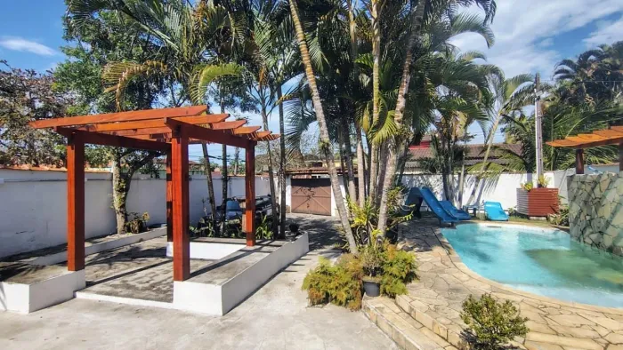 5 dormitórios - Piscina aquecida