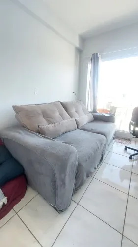 Sofá retrátil reclinável
