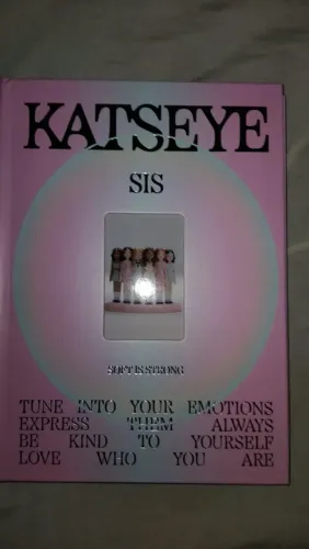 album SIS katseye rosa