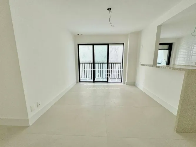 Apartamento com 3 dormitórios à venda, 90 m² por R$ 2.650.000,00 - Leblon - Rio de Janeiro