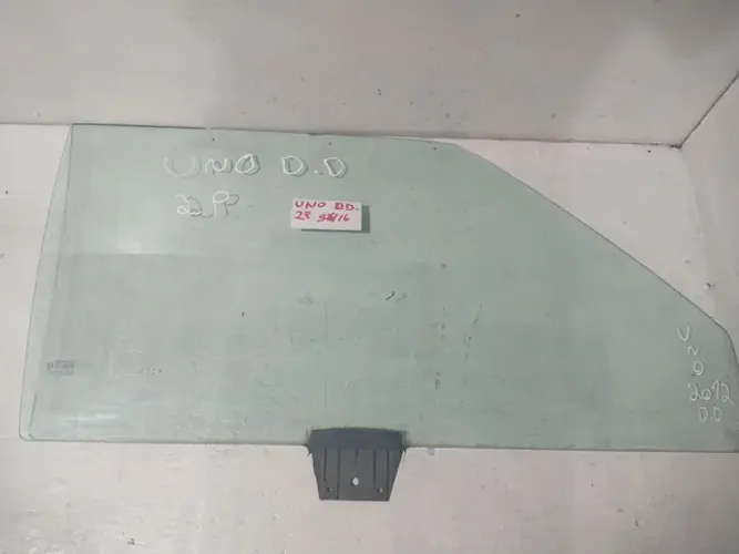 Vidro dianteiro direito Fiat/uno 98/10 2p
