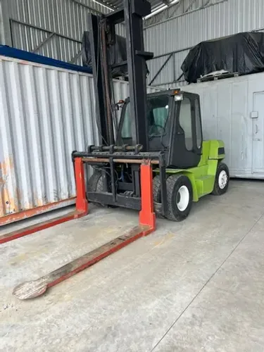 Empilhadeira Klark 7 ton