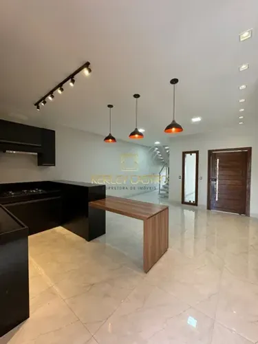 Vendo linda casa Duplex no bairro Jardim Arizona, Sete Lagoas-Mg.