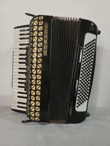 Acordeon Hohner 120 Baixos Atlantic III Alema com Captação de Eletrificação A-Z Original