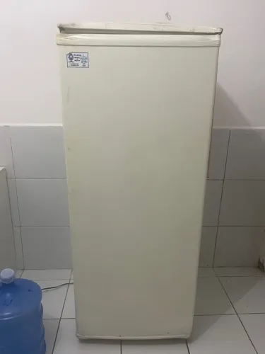 *PROMOÇÃO* VENDE-SE GELADEIRA 