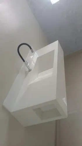 Pias e bancadas de porcelanato 