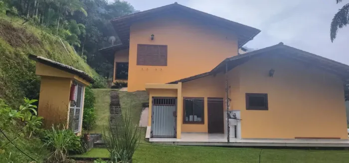 BELÍSSIMO SÍTIO EM RIBEIRÃO DO CRISTO, ALFREDO CHAVES ES. 190.000M²