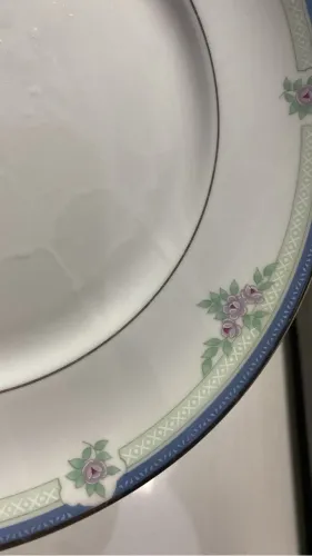 Pratos de porcelana Shimidt