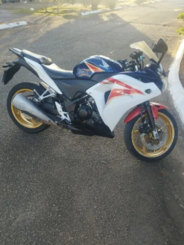 Vendo Moto Honda CBR 250