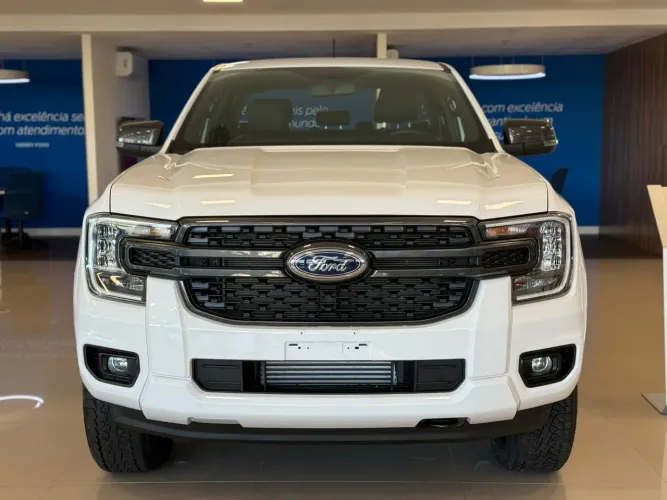 Ford Ranger Black 2.0 4X2 CD TB Diesel Aut. 2026