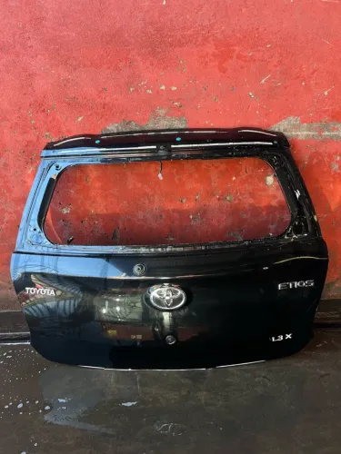 Tampa Traseira Toyota Etios Hatch Original 