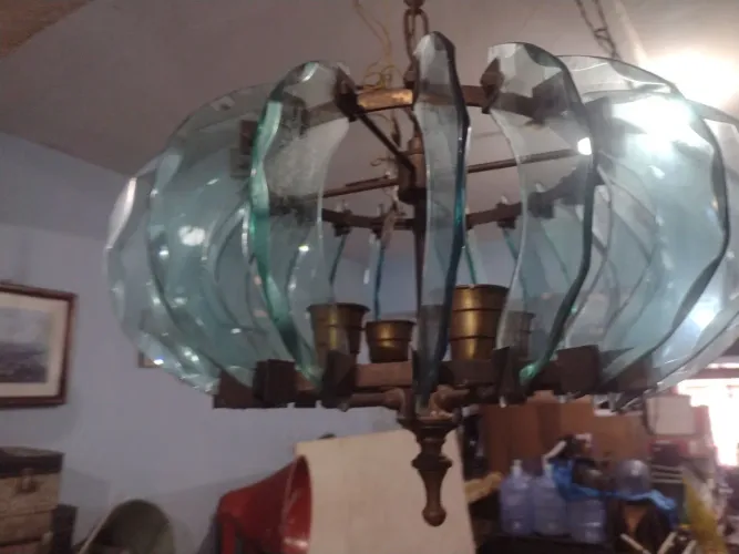 Lustre