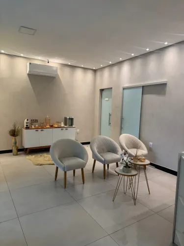 ALUGO SALA ESTÉTICA 