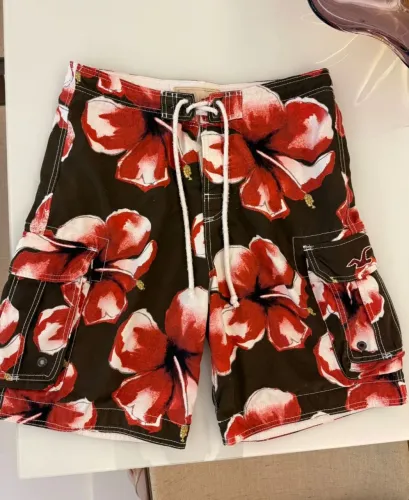 Bermuda hollister