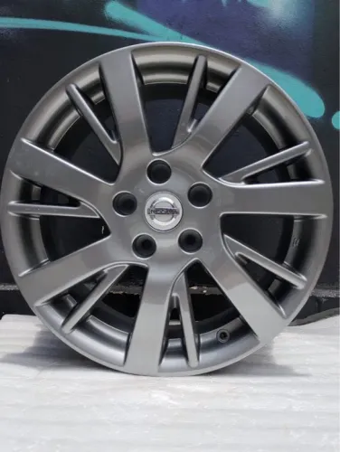 Rodas aro 17 5 x114 Nissan sentra 