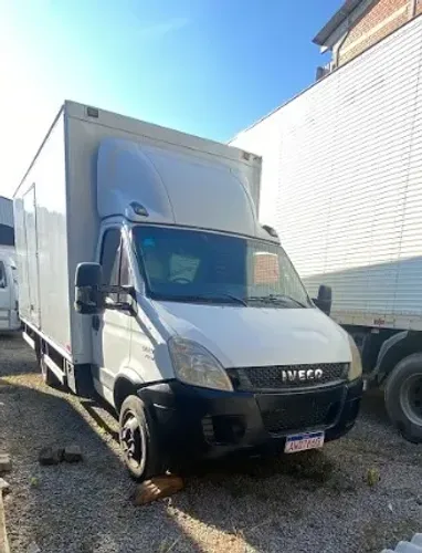 CaminhãoIVECO 70C17 2013 (VALOR sem bau)