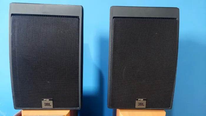 Caixas acusticas JBL PRO VIII usadas no est