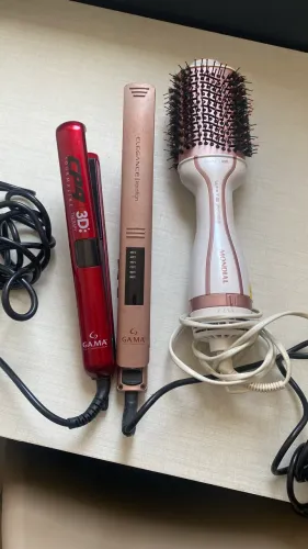 Kit 2 chapinhas e um escova secadora 