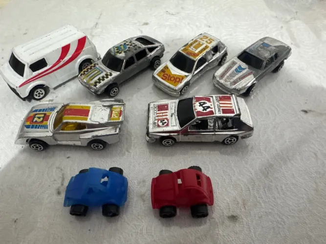 Miniaturas lote com 8 carrinhos