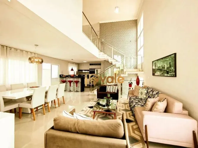 Sobrado 3 dormitórios venda 320 m² Residencial Mantiqueira S.J. Campos/SP