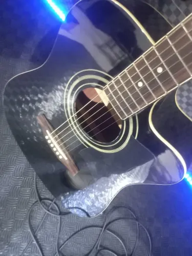 Violão ibanez V72ece