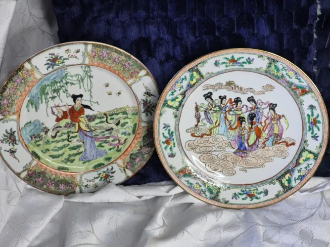 Pratos decorativos antigos chineses pintados a mão 