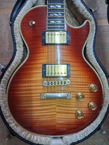 Guitarra Gibson Supreme 