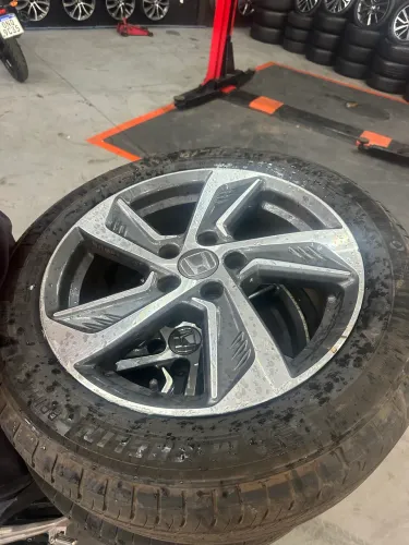 Rodas HRV aro 17 turbo 2025+pneus Michelin 