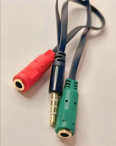 Cabo Adaptador  Y P2 para Fone e Microfone