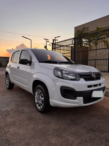 Fiat Uno Attractive 1.0 EVO Fire Flex 8V 5P 2020