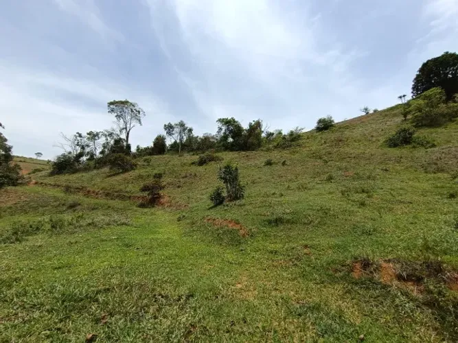Ótima azenda venda em Rochedo de Minas MG.