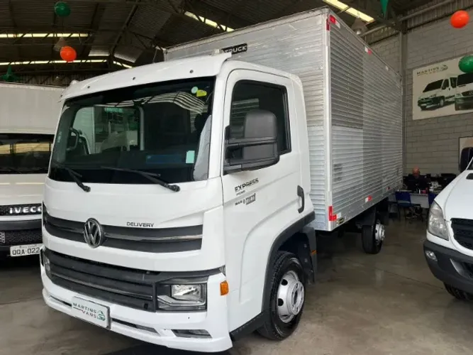 Delivery 2021 Baú CNH B