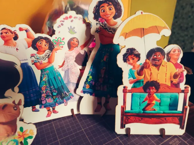 Enfeites de Papel da Disney Encanto