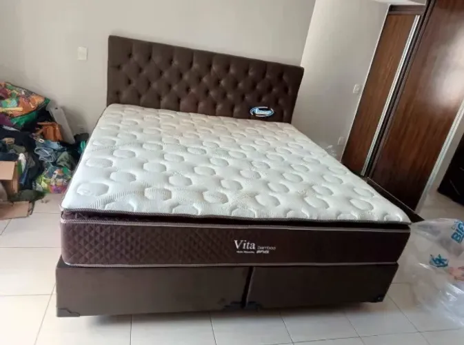 Cama box Queen colchão 