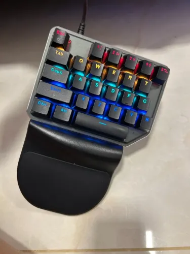 Teclado Mecânico Motospeed K27