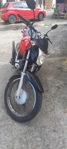 Moto titan