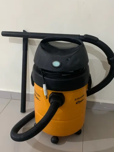 Aspirador de pó gt3000 Eletrolux