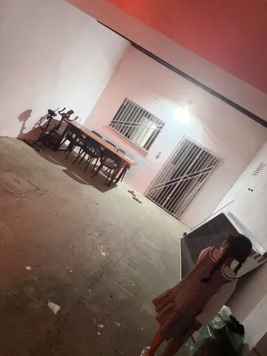 Casa boa e nova a venda