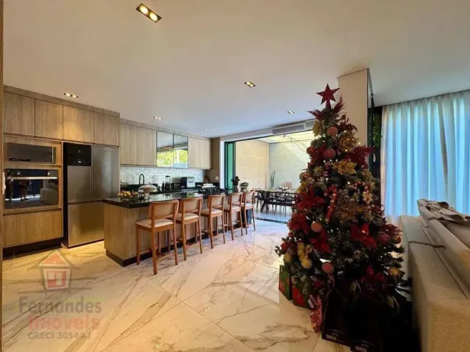 Casa térrea 4 suítes à venda no Canto do Forte Por R$3.800.000 Praia Grande/SP.