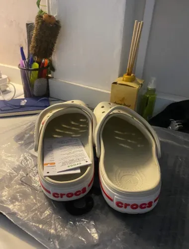 Crocs bege