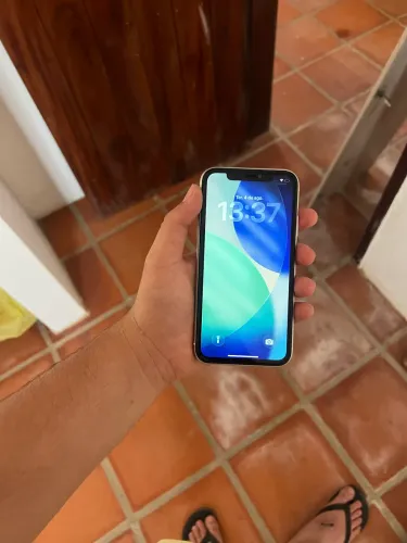 iPhone 11