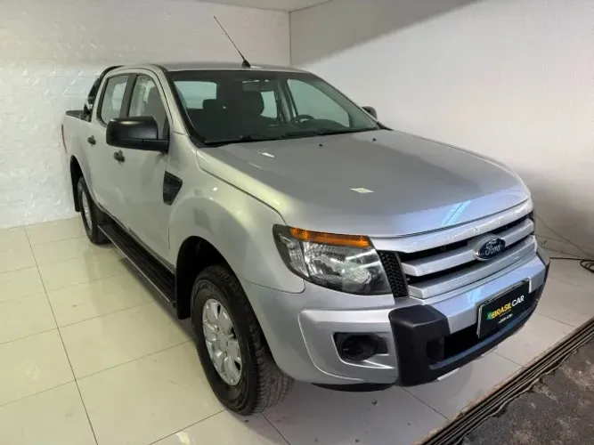 Ford Ranger XLS 2.5 16V 4X2 CD Flex 2014