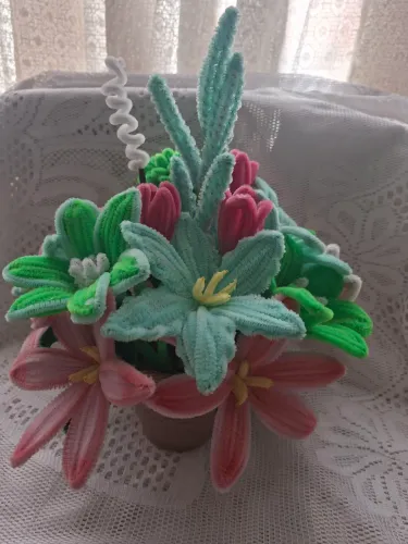 Vaso de flor felpuda decorativo