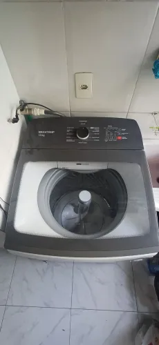 Maquina de lavar roupa