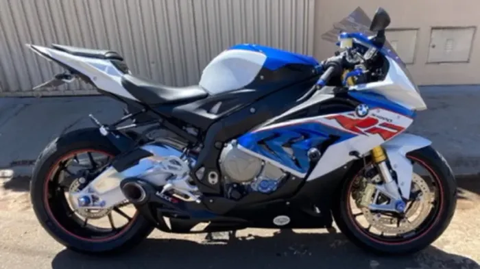 Moto bmw s1000rr extra, pego troca, escuto proposta avista
