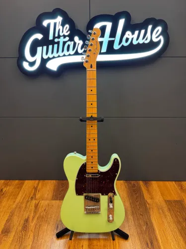 Fender Telecaster Player® Surf Pearl 2022