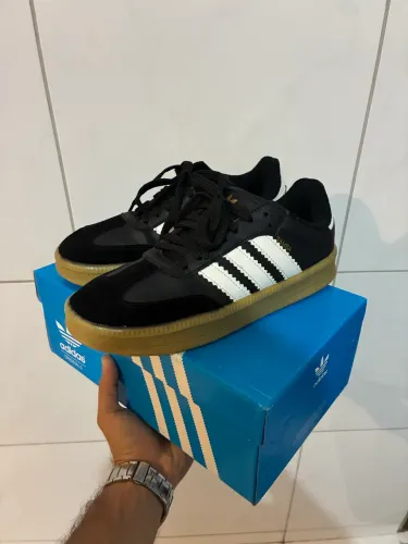 Tenis Adidas 41/42
