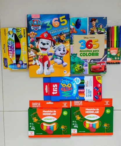 Kit pintura e massinhas 
